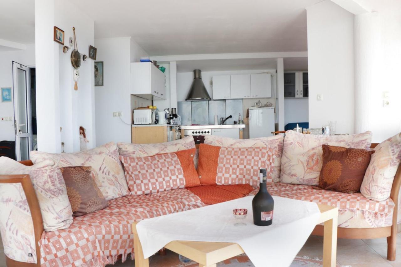 Villa Nora Албена Екстериор снимка