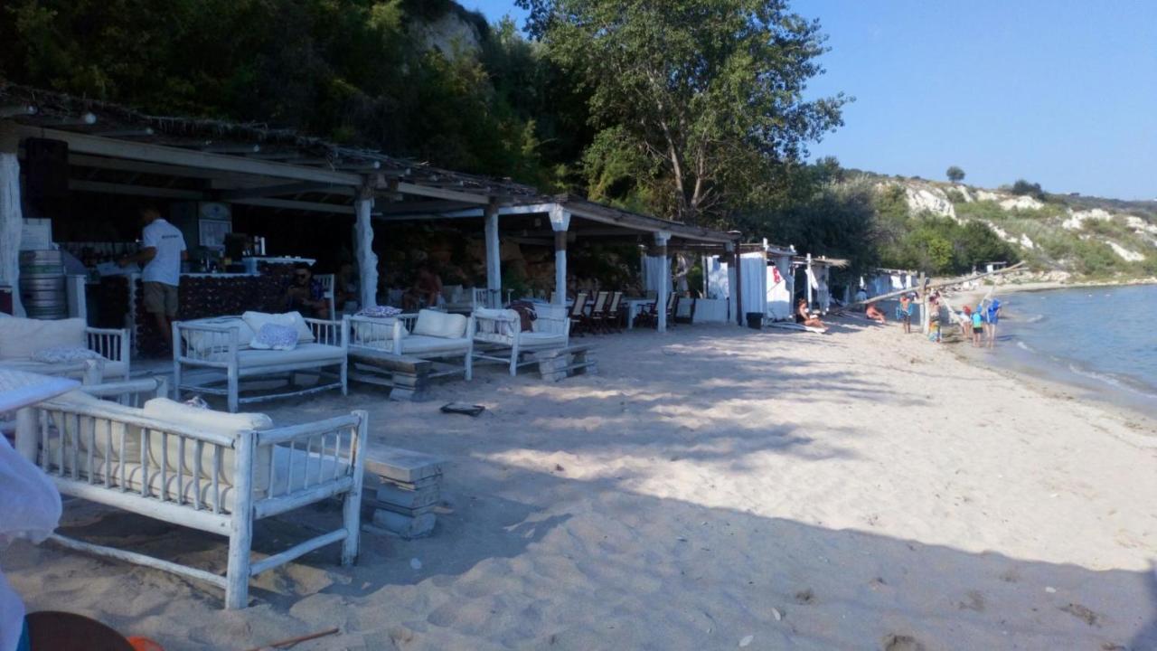 Villa Nora Албена Екстериор снимка