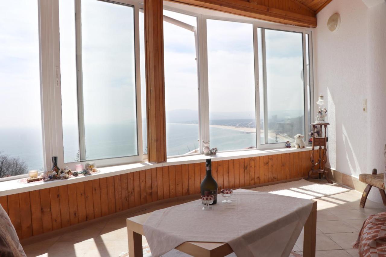 Villa Nora Албена Екстериор снимка